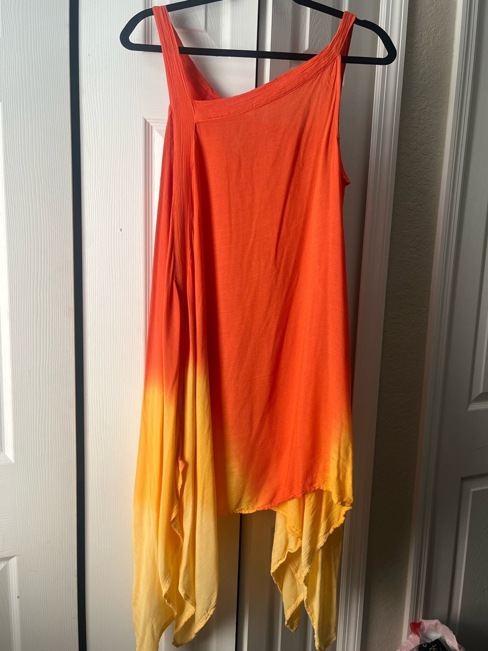 YES WORLD BOUTIQUE Women’s orange & yellow ombré tank dress cover-up size XL